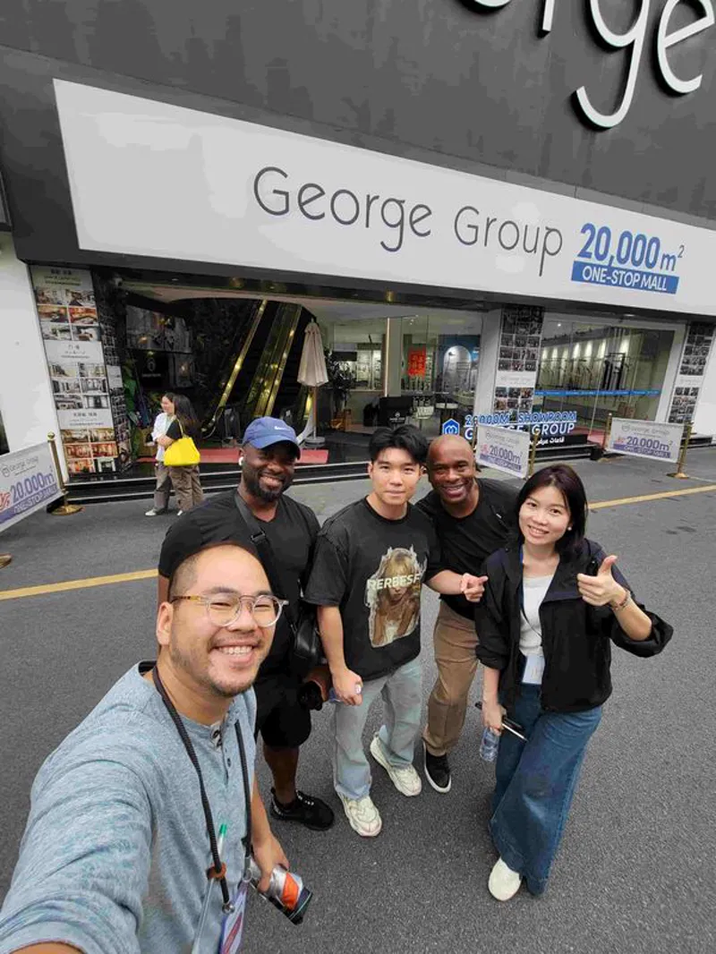 US retail buyers at the Foshan showroom